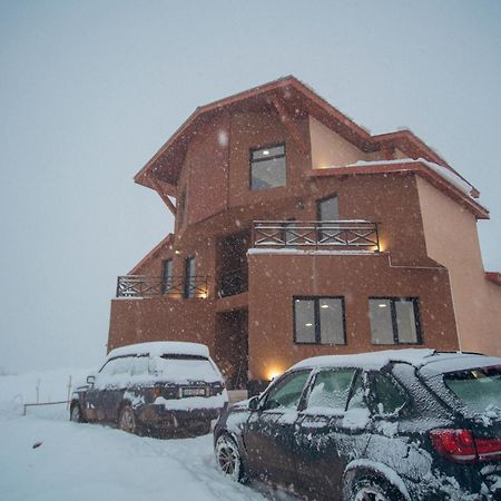 The Hills Hostel Gudauri Exterior foto
