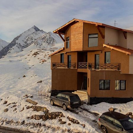 The Hills Hostel Gudauri Exterior foto