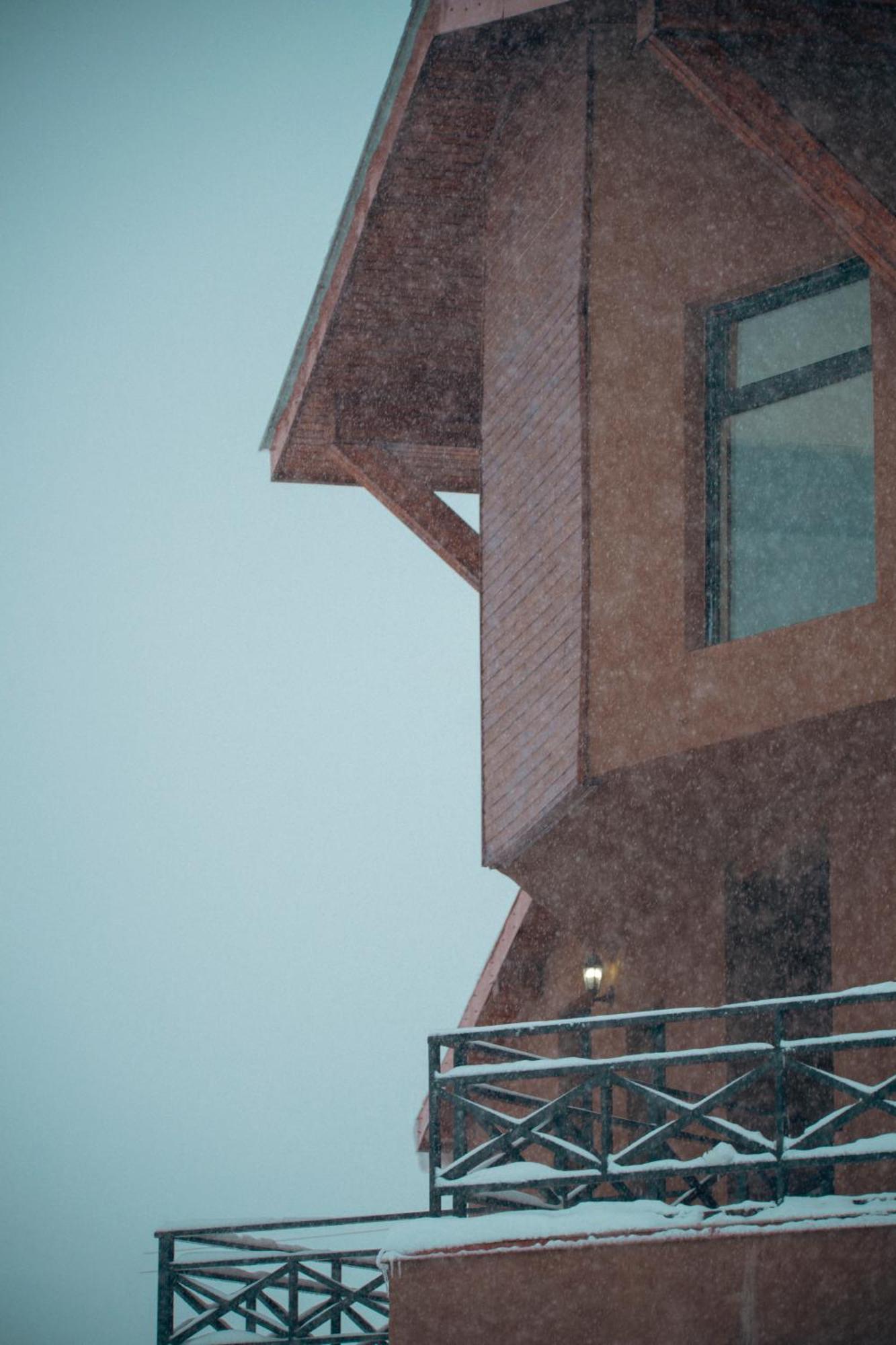 The Hills Hostel Gudauri Exterior foto