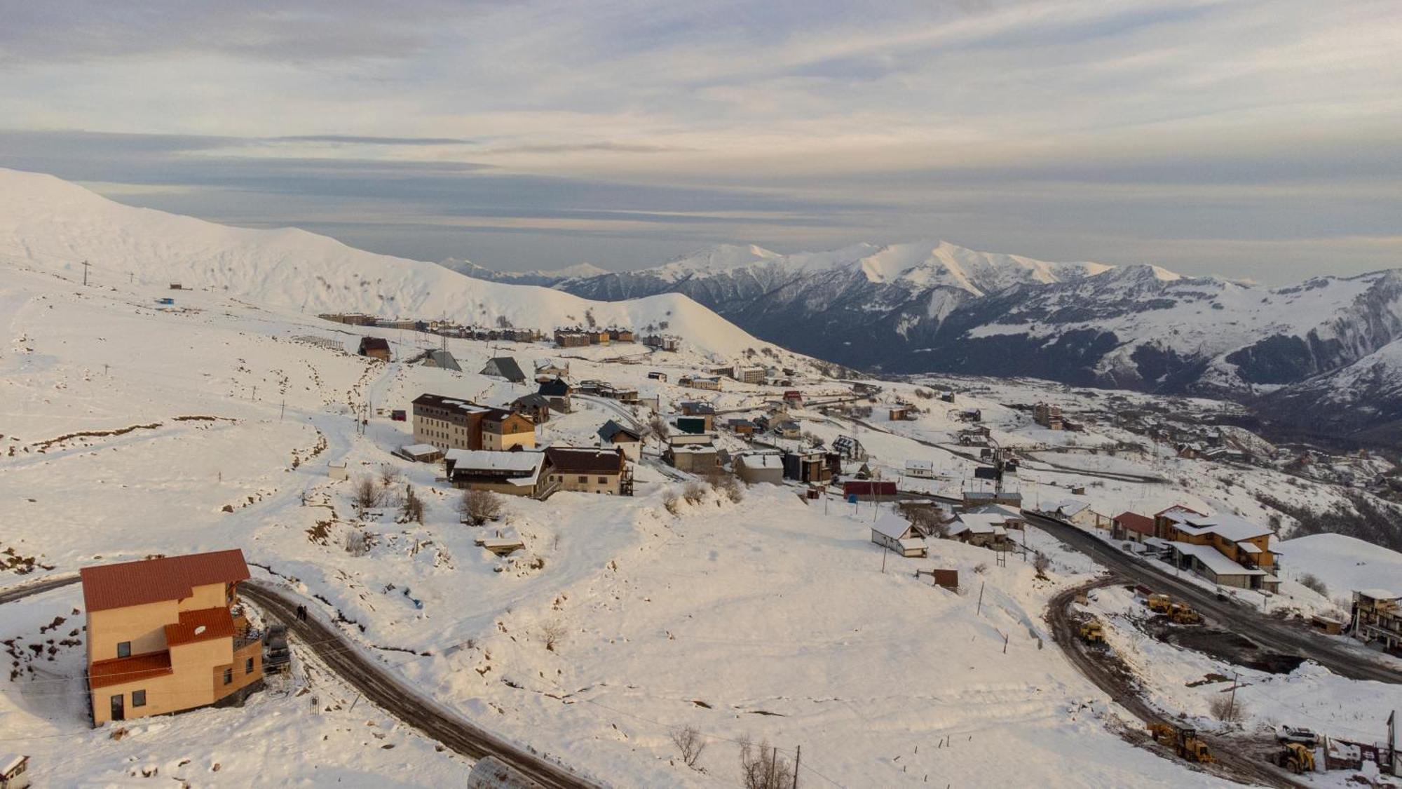 The Hills Hostel Gudauri Exterior foto