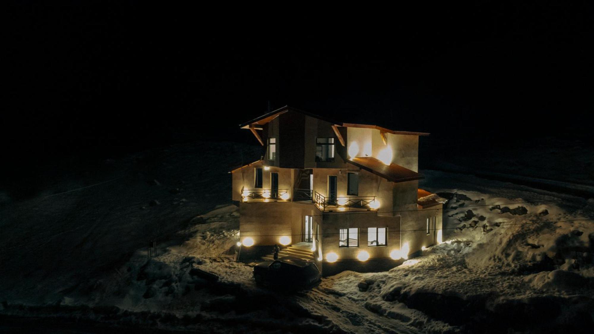 The Hills Hostel Gudauri Exterior foto
